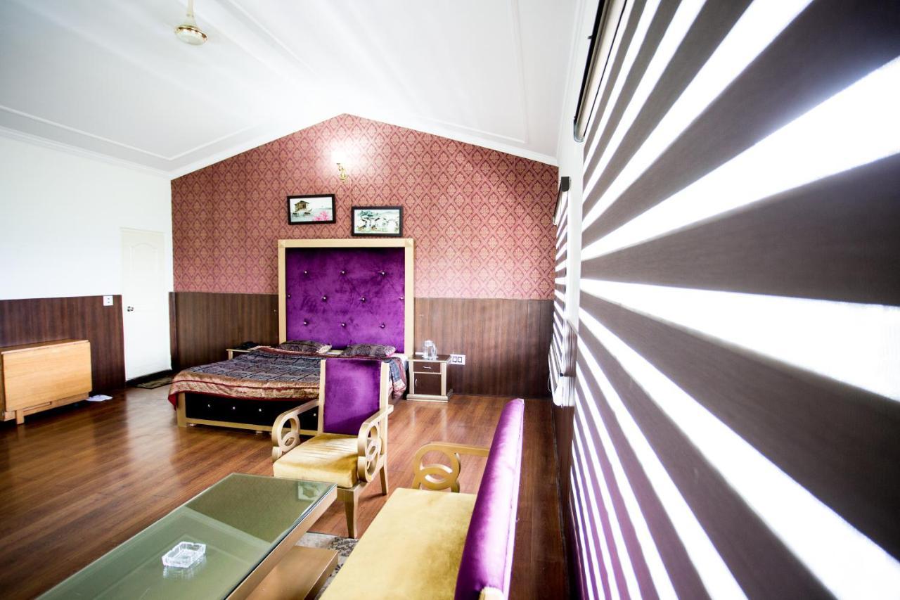 Tehri Club And Resort Chamba  Zewnętrze zdjęcie